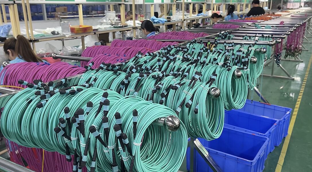 KOCENT OPTEC LIMITED linia produkcyjna producenta